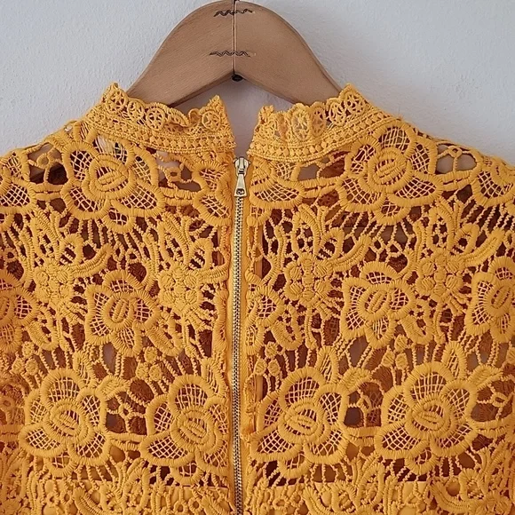 Nanette Lepore Marigold Yellow Lined Lace Sleeveless Blouse Size Large - Picture 6 of 8
